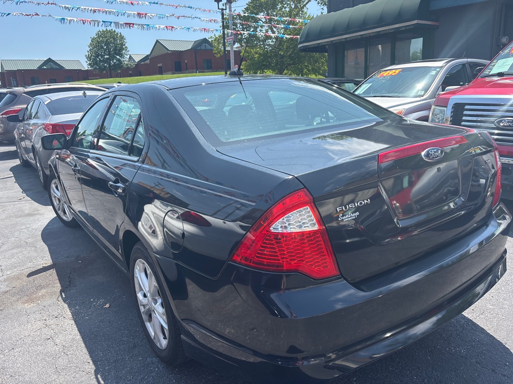 Photo 3 of this FORD FUSION
