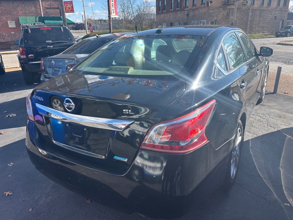 Photo 6 of this NISSAN ALTIMA