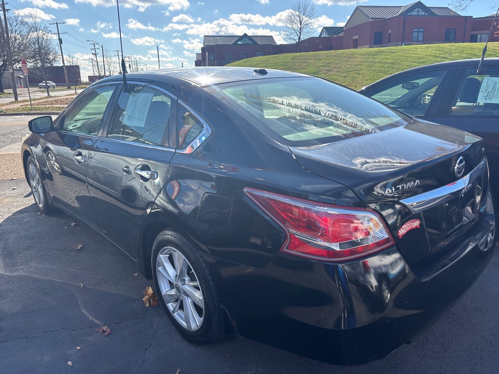 Photo 4 of this NISSAN ALTIMA