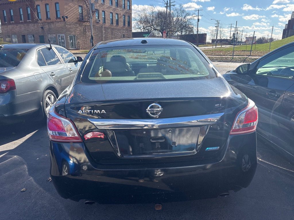 Photo 5 of this NISSAN ALTIMA