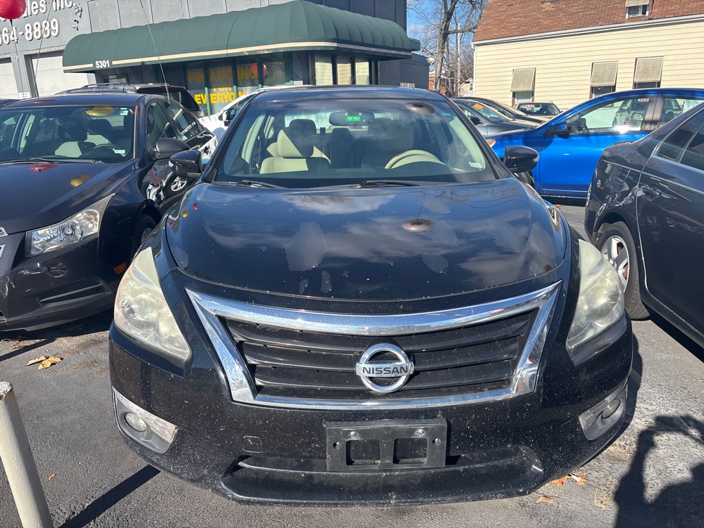 Photo 2 of this NISSAN ALTIMA