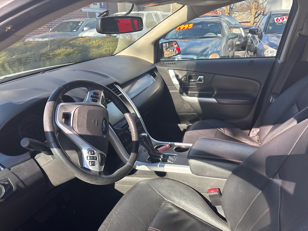 Photo 5 of this FORD EDGE