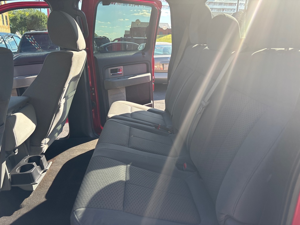 Photo 12 of this FORD F150