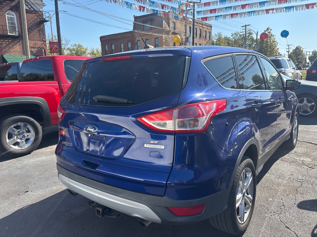 Photo 3 of this FORD ESCAPE