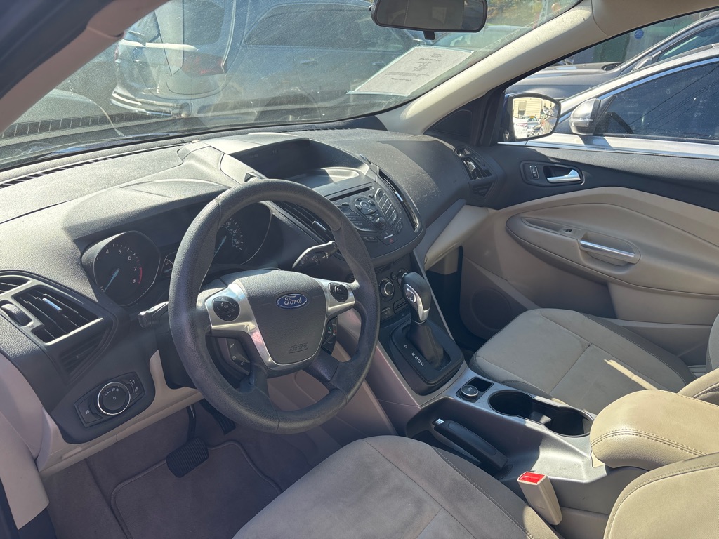 Photo 5 of this FORD ESCAPE