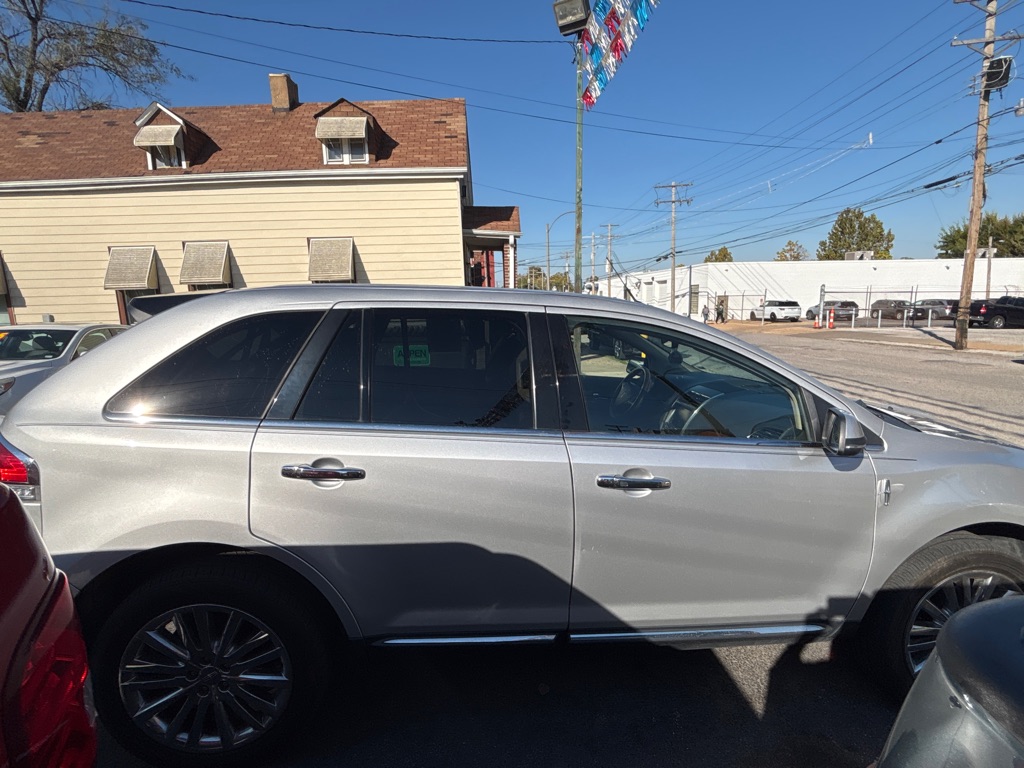 Photo 5 of this LINCOLN MKX
