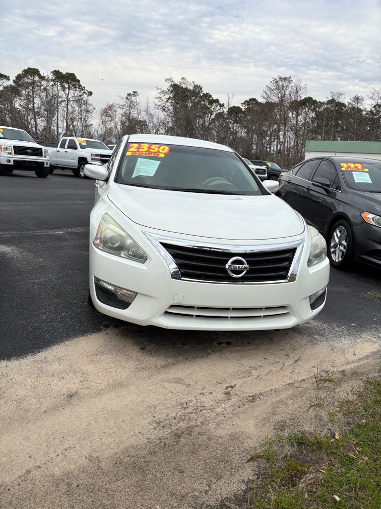 2015 Nissan Altima S's photo