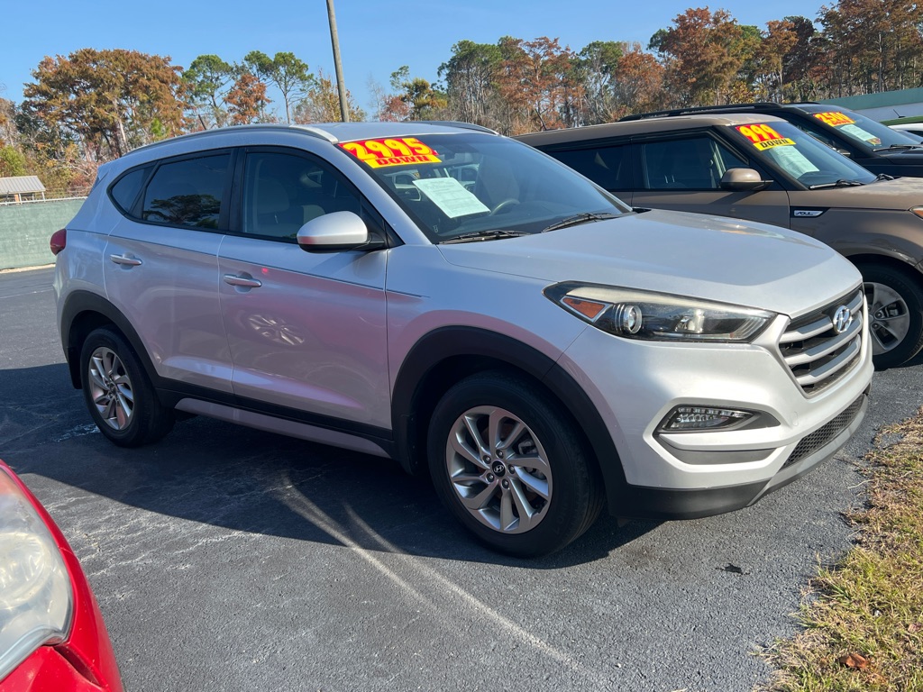 2017 Hyundai Tucson SE's photo