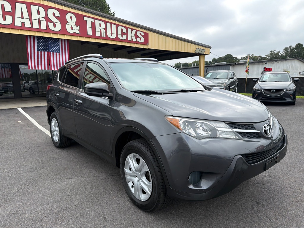 Photo 2 of this TOYOTA RAV4 LE