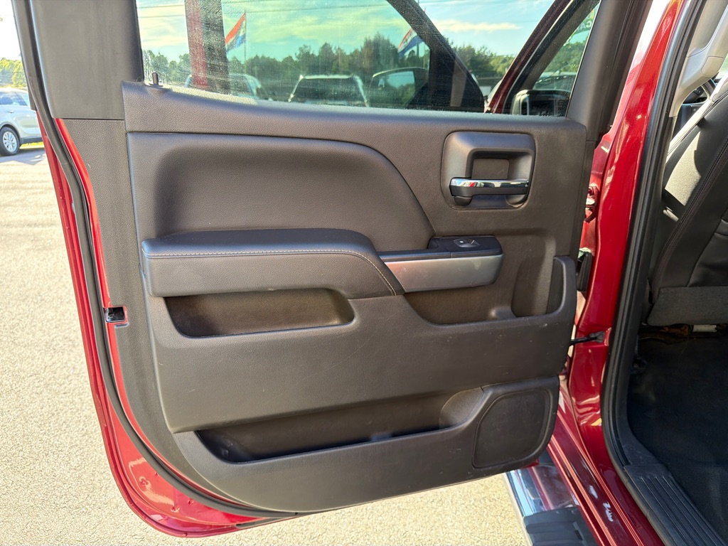 Photo 21 of this CHEVROLET SILVERADO 1500