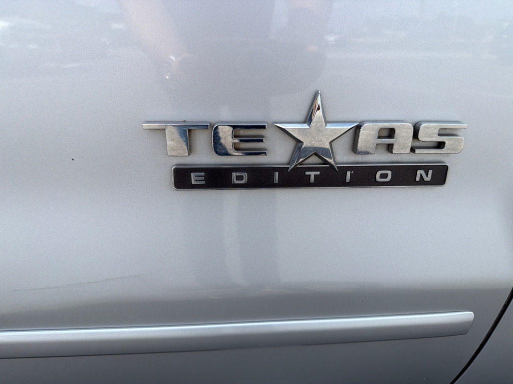 Photo 8 of this CHEVROLET SILVERADO 1500