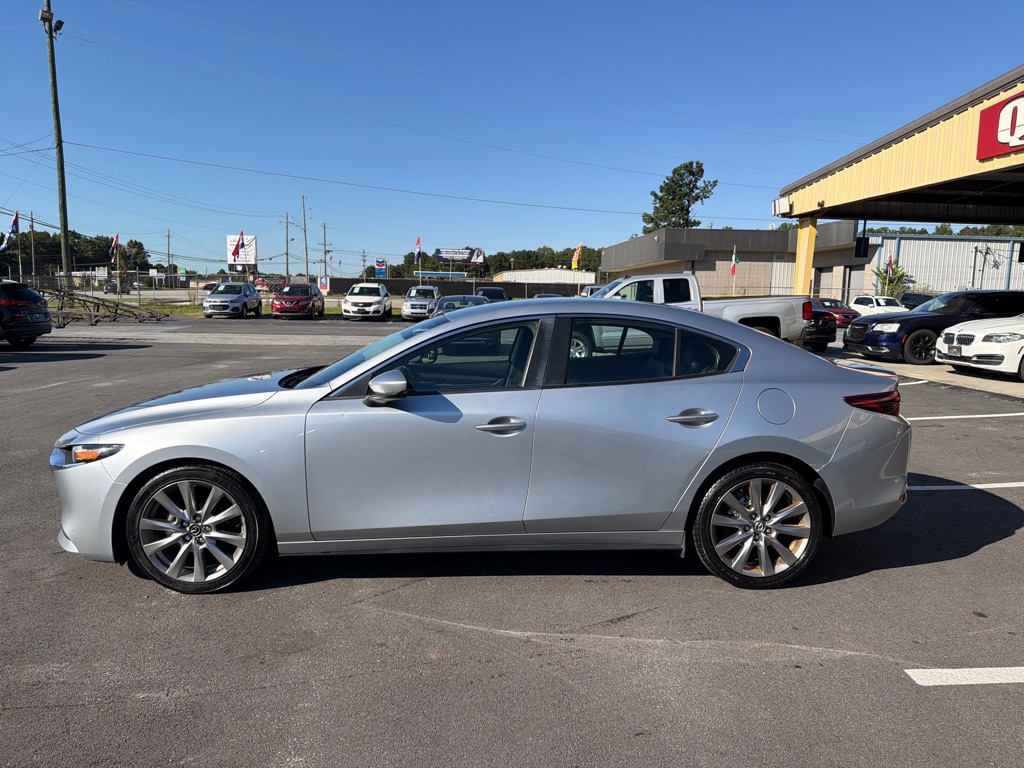Photo 3 of this MAZDA MAZDA3 SEDAN