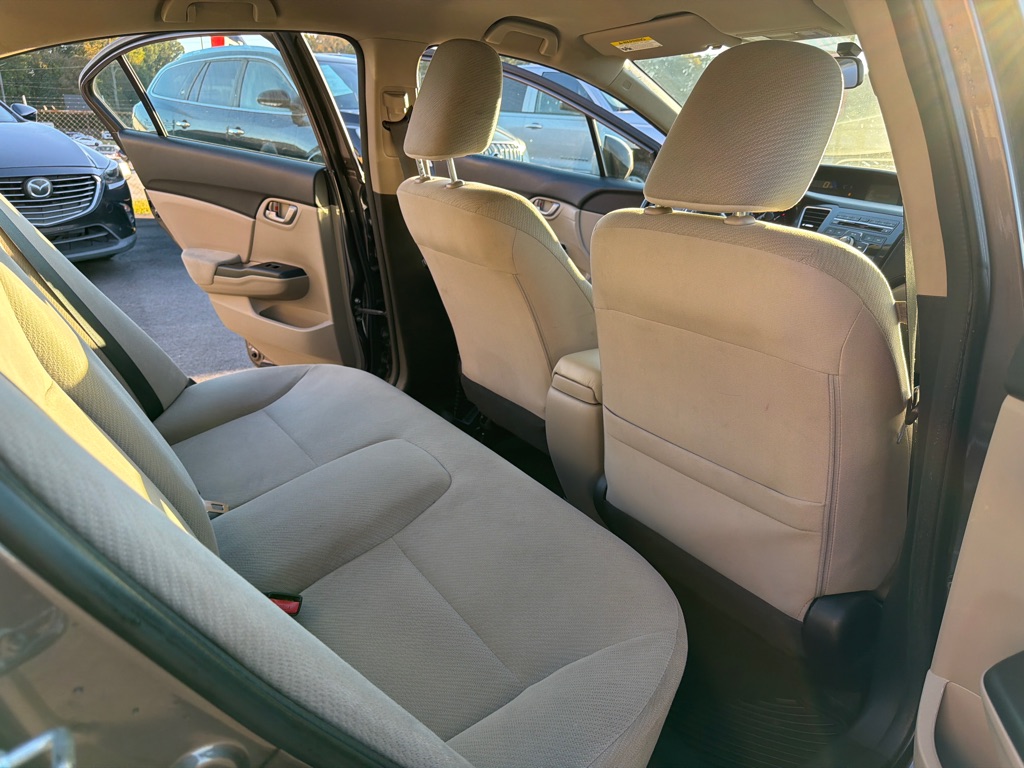 Photo 13 of this HONDA CIVIC