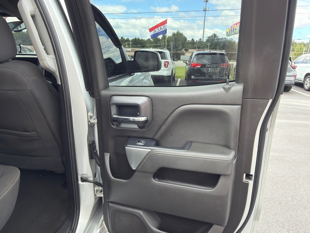 Photo 16 of this CHEVROLET SILVERADO LD 15