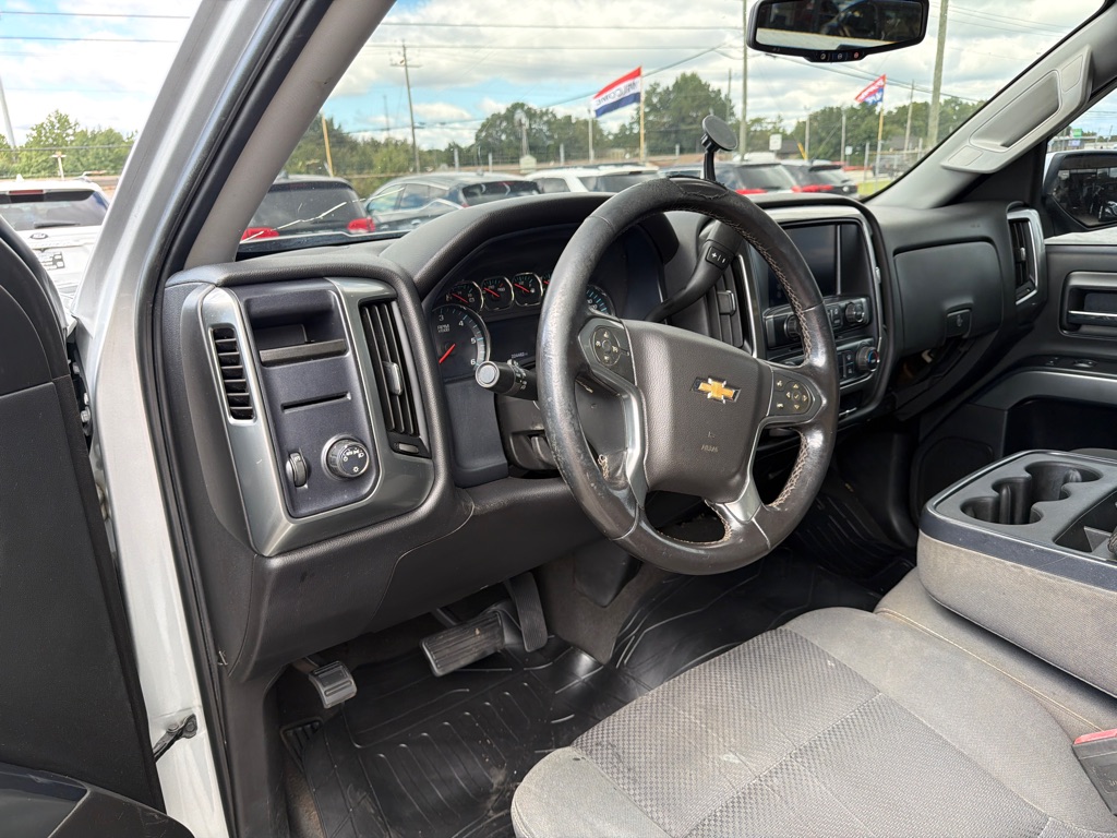 Photo 13 of this CHEVROLET SILVERADO LD 15