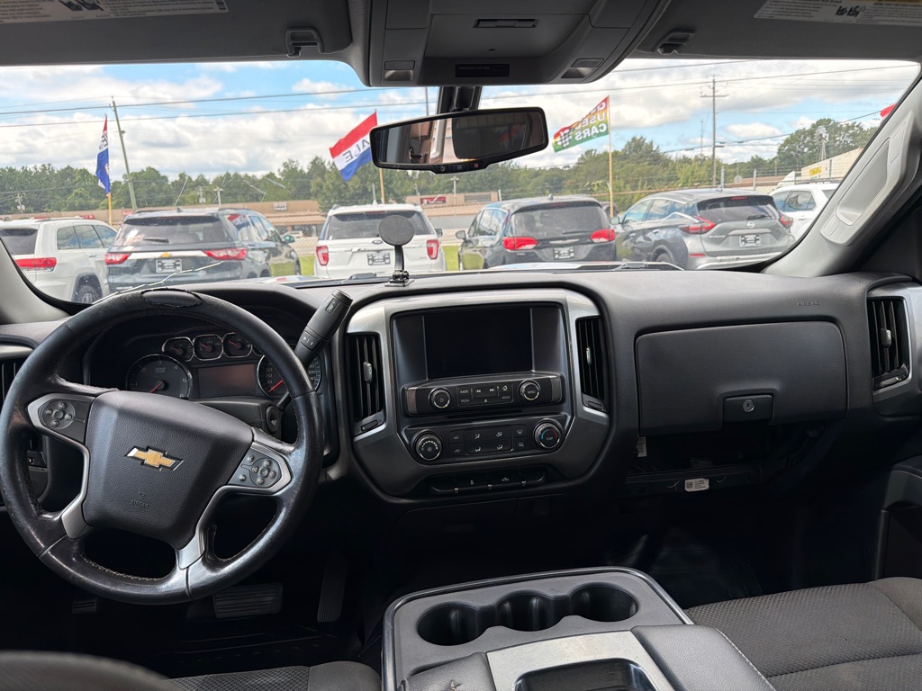 Photo 12 of this CHEVROLET SILVERADO LD 15