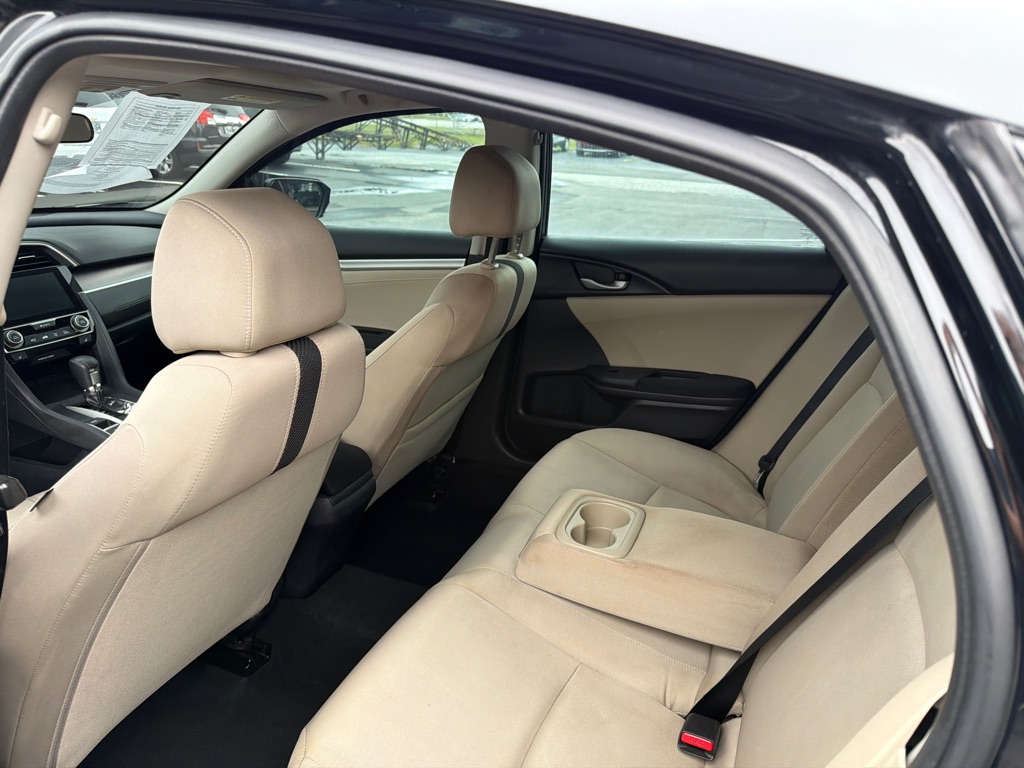 Photo 10 of this HONDA CIVIC