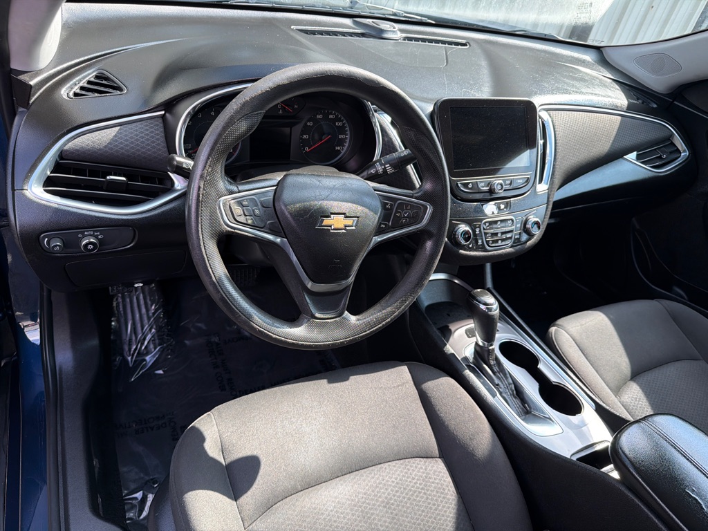 Photo 8 of this CHEVROLET MALIBU