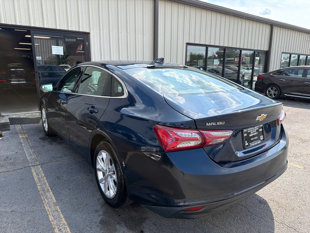Photo 6 of this CHEVROLET MALIBU