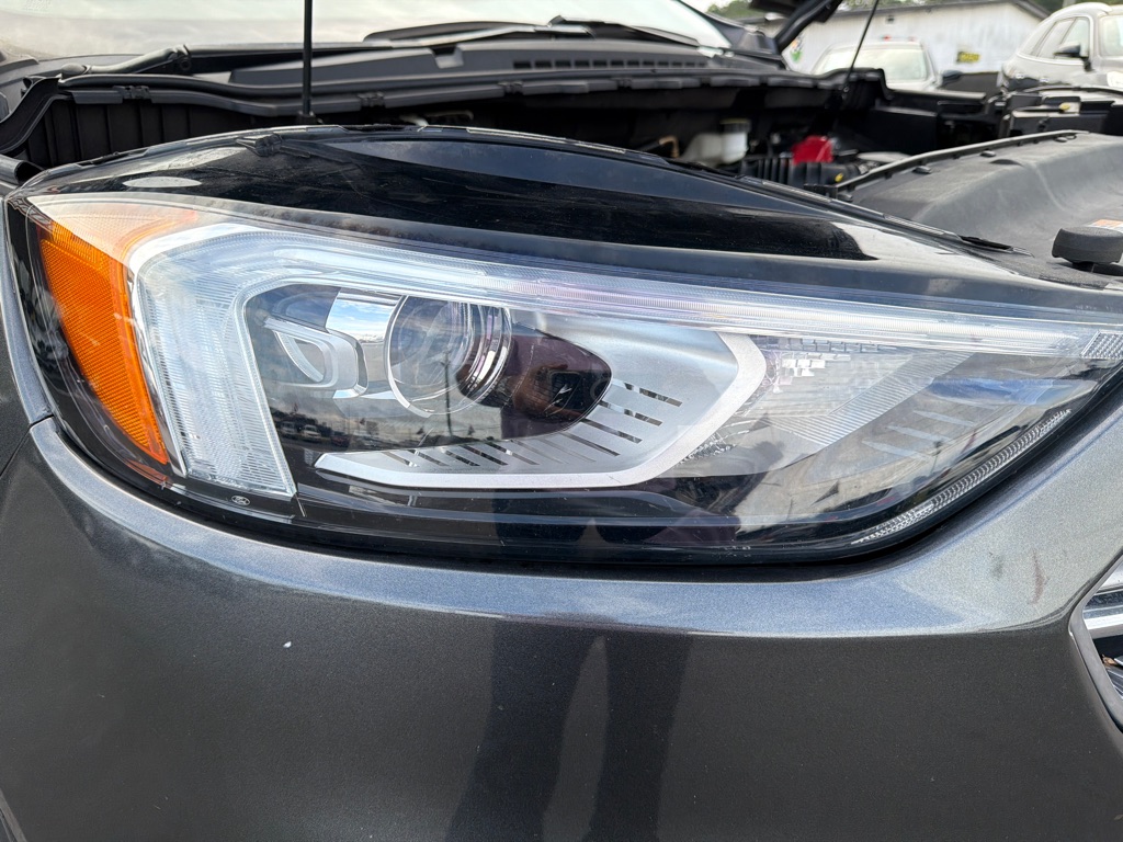 Photo 31 of this FORD EDGE