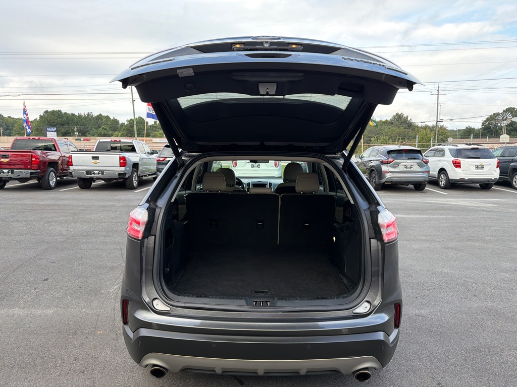 Photo 24 of this FORD EDGE