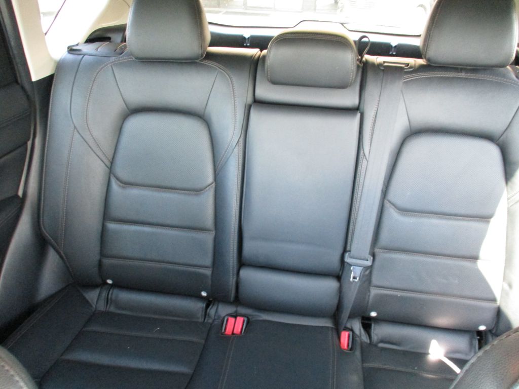Photo 15 of this MAZDA CX-5 GR TOURIN