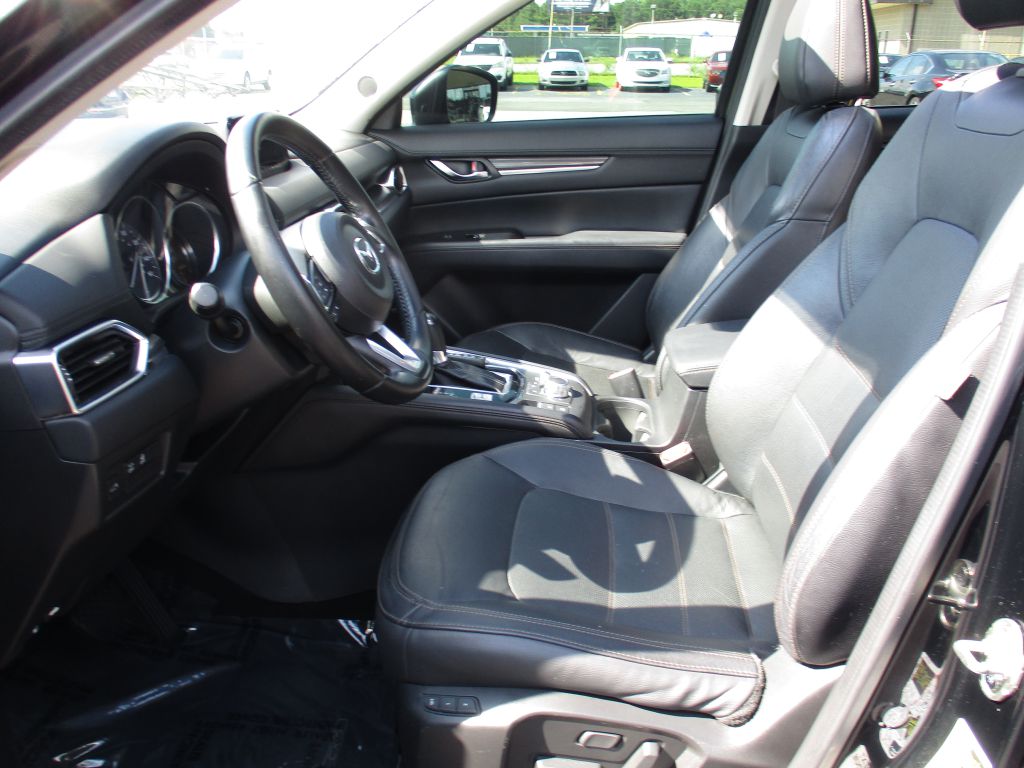 Photo 17 of this MAZDA CX-5 GR TOURIN