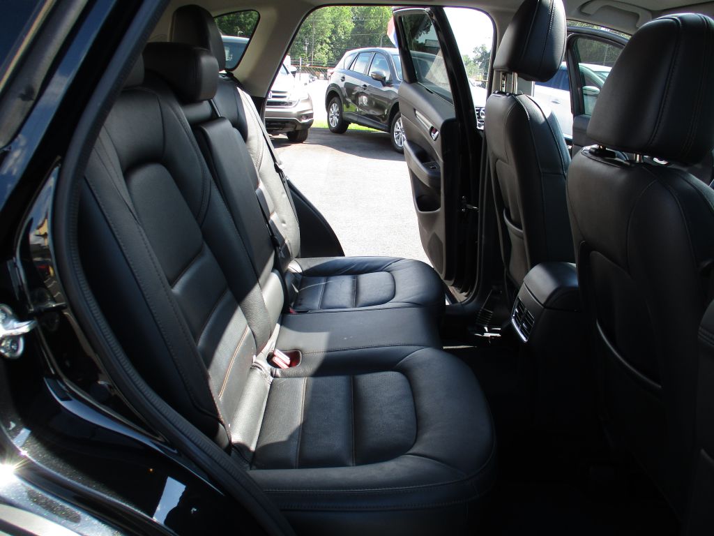 Photo 19 of this MAZDA CX-5 GR TOURIN