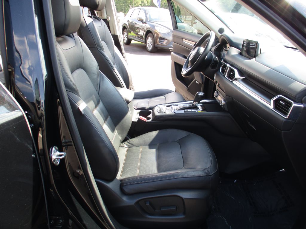 Photo 20 of this MAZDA CX-5 GR TOURIN