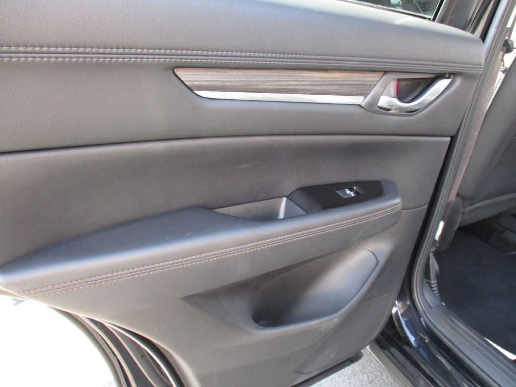 Photo 23 of this MAZDA CX-5 GR TOURIN