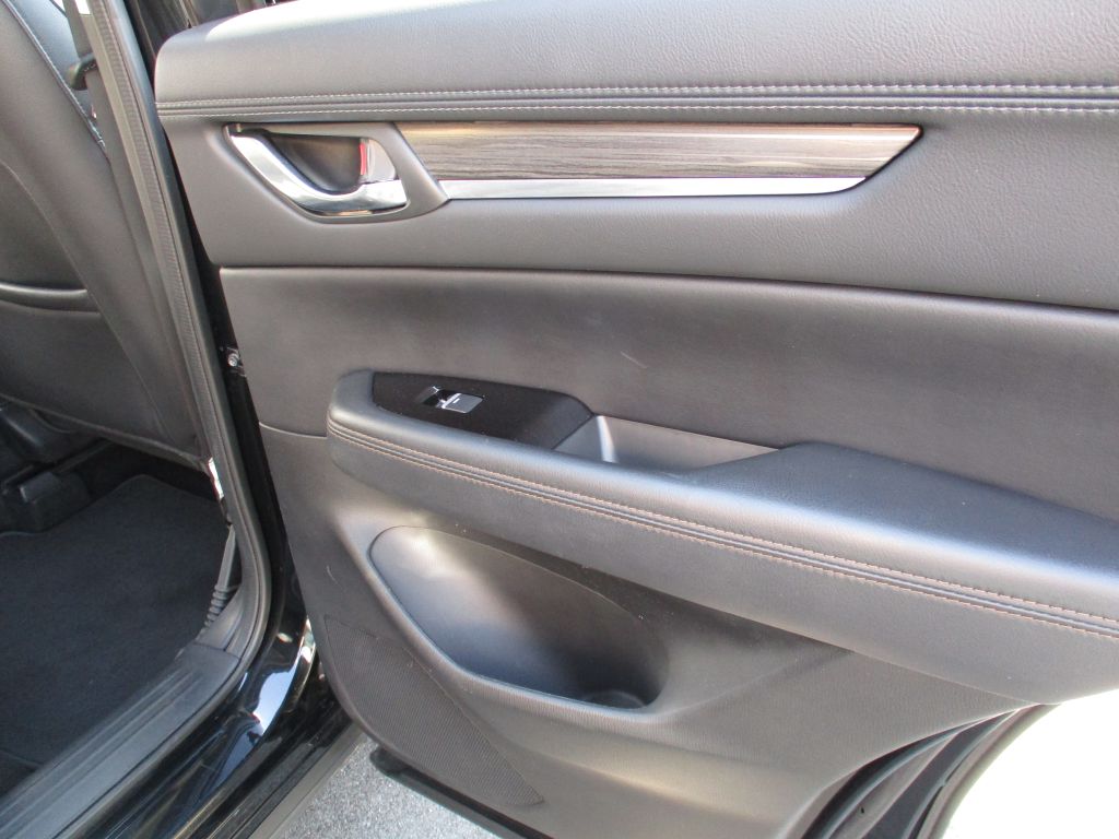 Photo 24 of this MAZDA CX-5 GR TOURIN