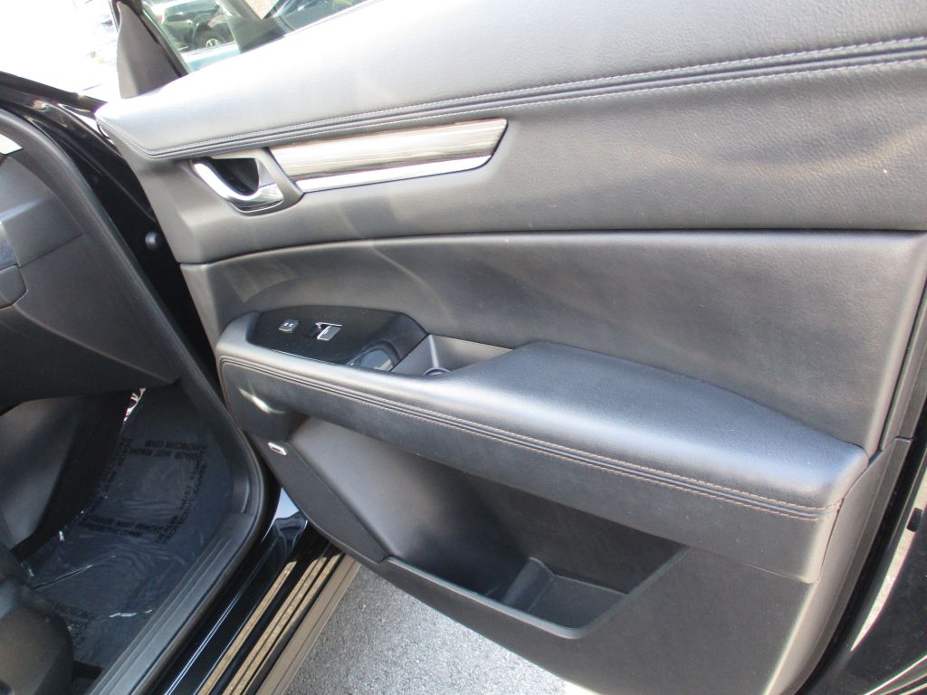 Photo 25 of this MAZDA CX-5 GR TOURIN