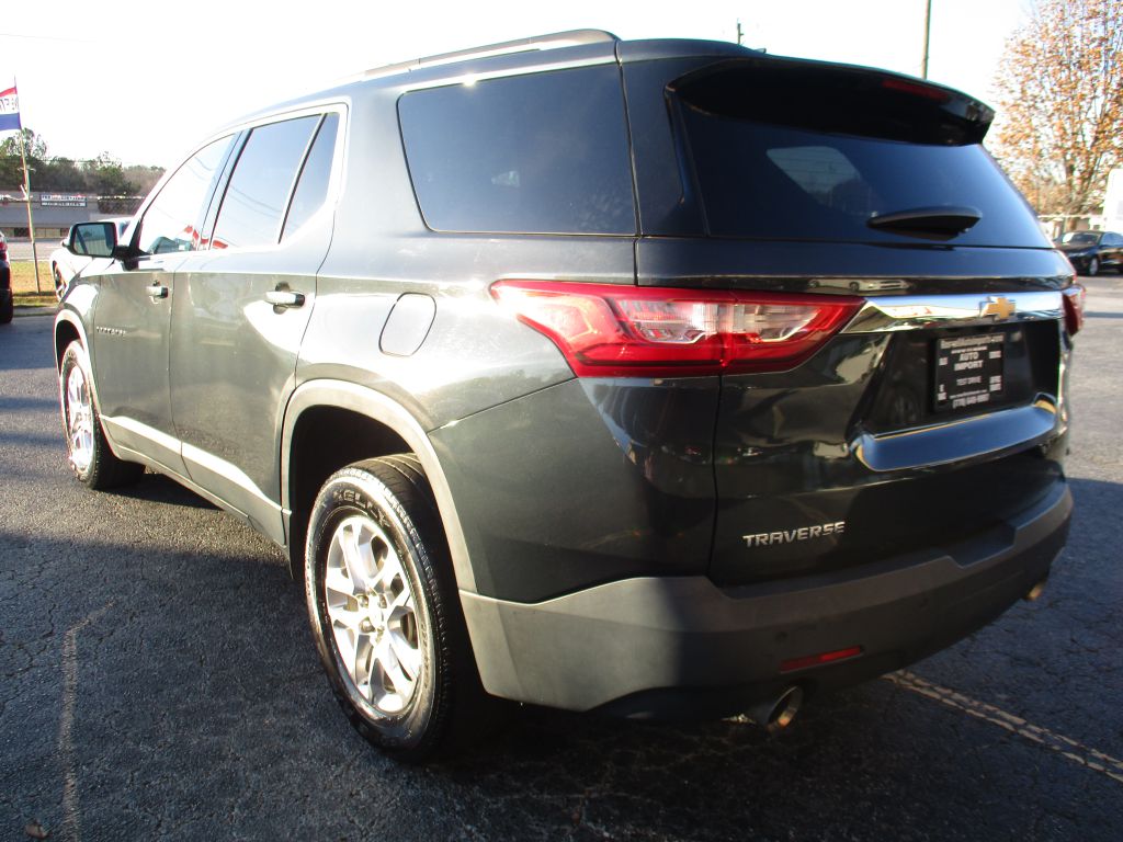Photo 7 of this CHEVROLET TRAVERSE
