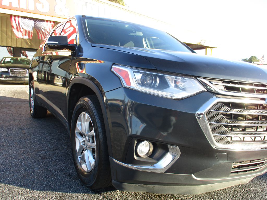 Photo 10 of this CHEVROLET TRAVERSE