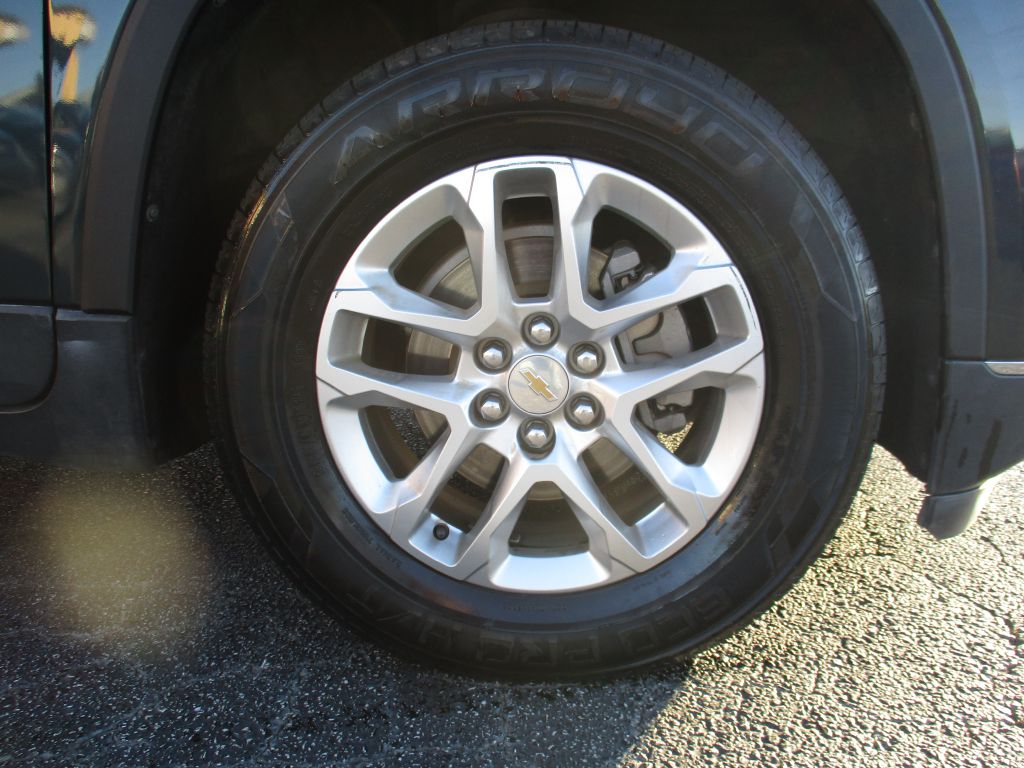 Photo 27 of this CHEVROLET TRAVERSE