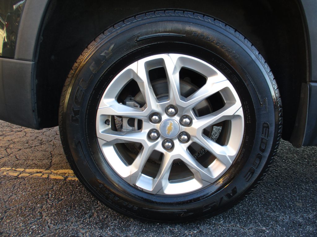 Photo 28 of this CHEVROLET TRAVERSE