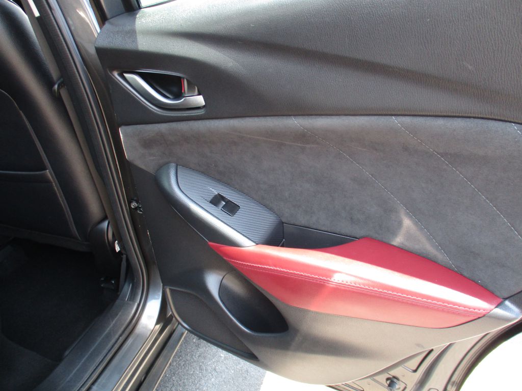 Photo 23 of this MAZDA CX-3  GR TOURIN