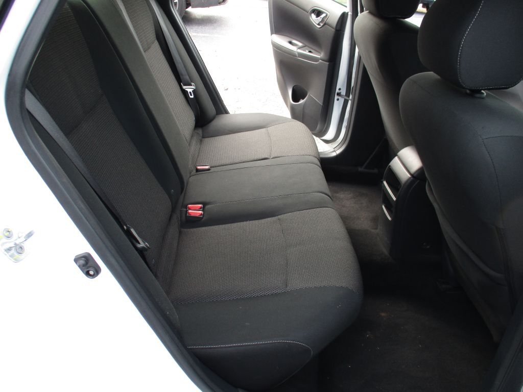 Photo 19 of this NISSAN SENTRA