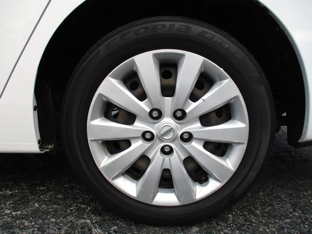 Photo 27 of this NISSAN SENTRA