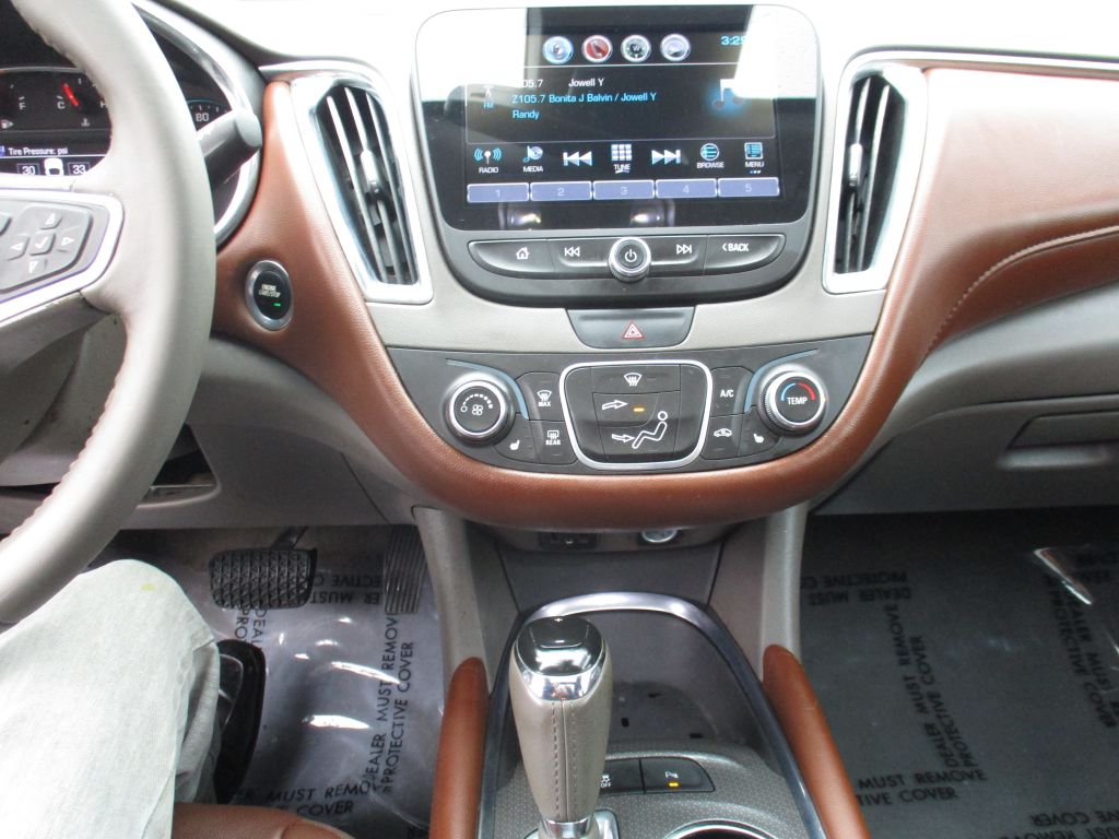 Photo 12 of this CHEVROLET MALIBU
