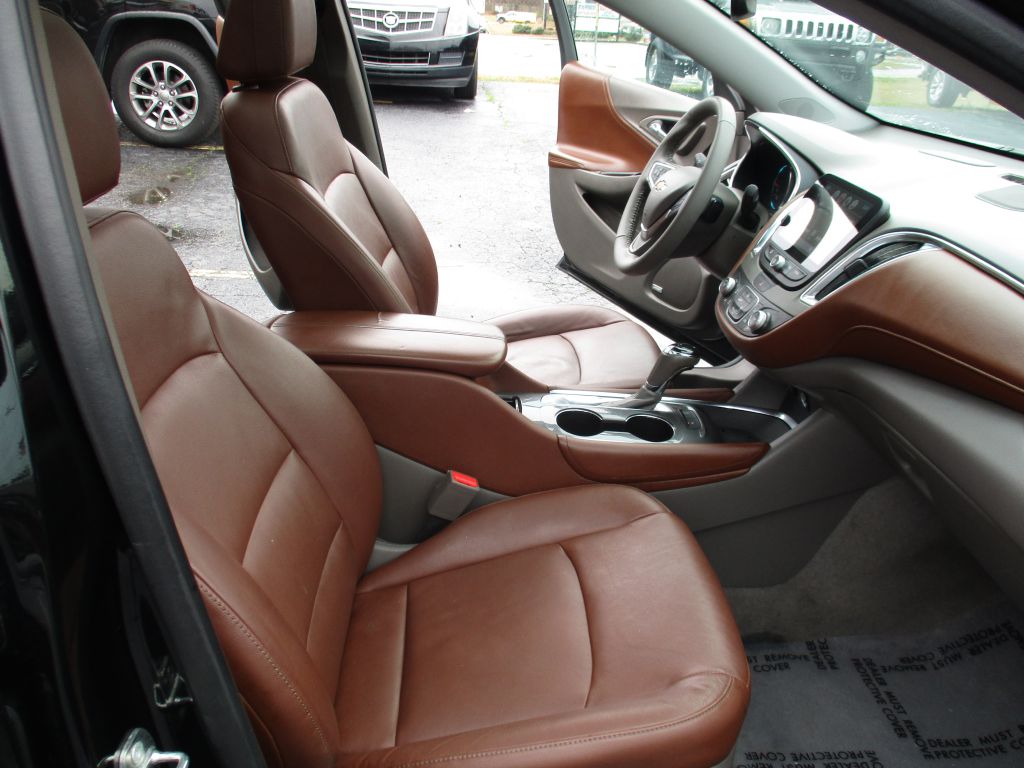 Photo 20 of this CHEVROLET MALIBU