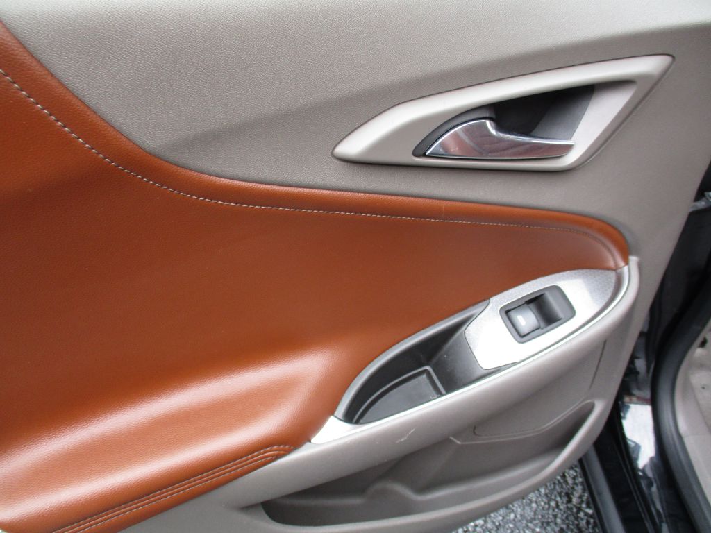 Photo 23 of this CHEVROLET MALIBU