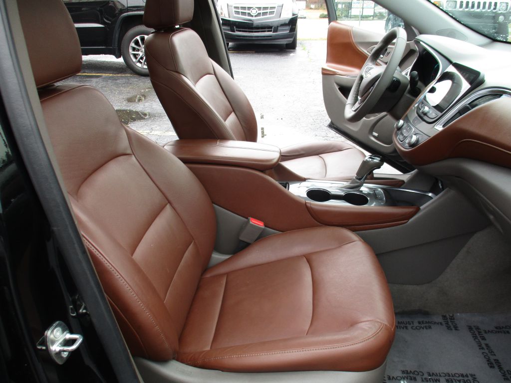 Photo 27 of this CHEVROLET MALIBU