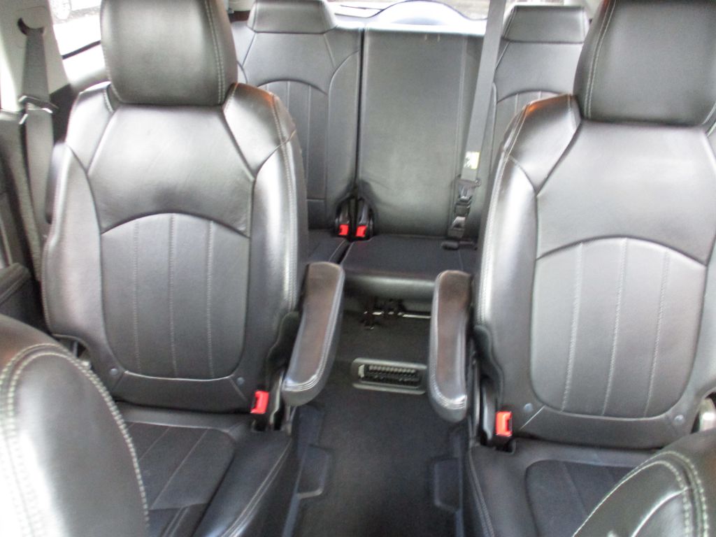 Photo 13 of this BUICK ENCLAVE
