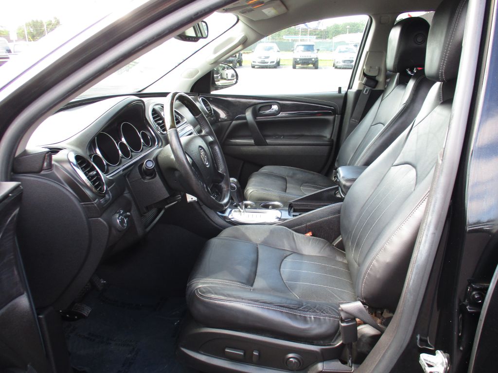 Photo 15 of this BUICK ENCLAVE