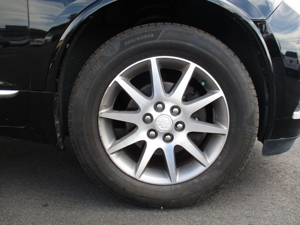 Photo 25 of this BUICK ENCLAVE