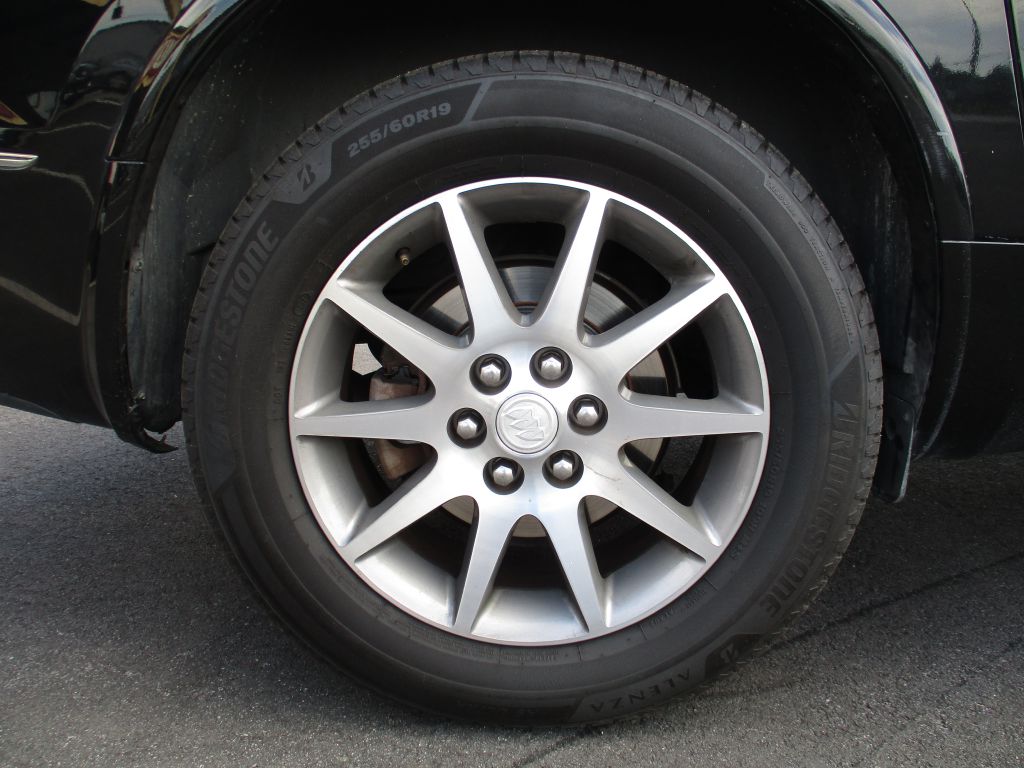 Photo 26 of this BUICK ENCLAVE