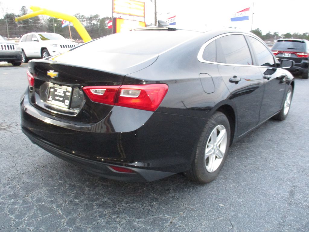 Photo 7 of this CHEVROLET MALIBU