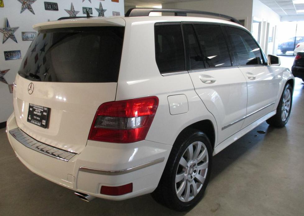 Photo 6 of this MERCEDES-BENZ GLK 350