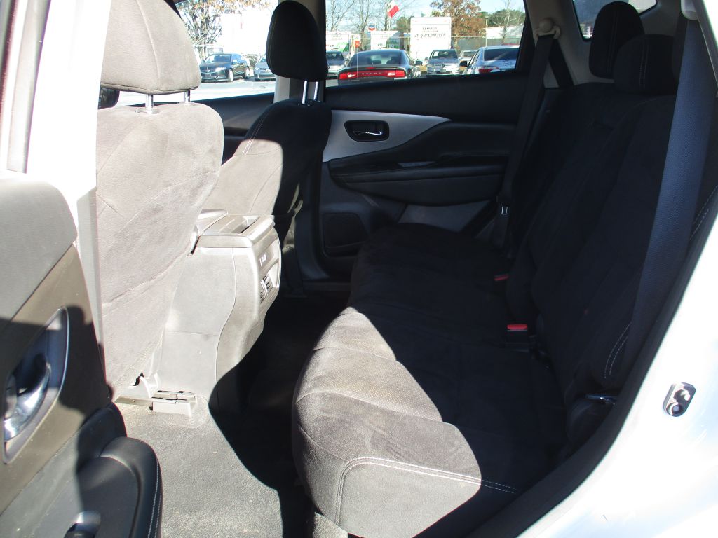 Photo 18 of this NISSAN MURANO